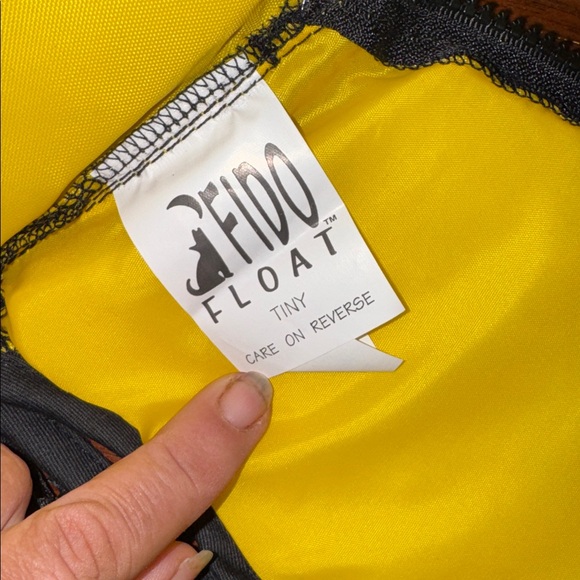 NWOT Fido Float Yellow Dog Life Jacket Safety Floating Vest Zips Tiny Dogs - Picture 3 of 4